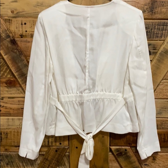 White blazer size 10 - Picture 3 of 7